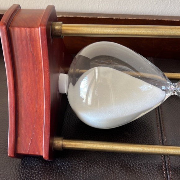 Vintage Hourglass Sand Timer Desktop Clock Made of Wood & Metal - Picture 6 of 10